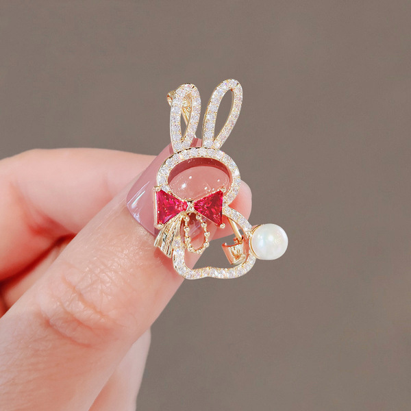 Cute rabbit bow tie high-end anti-light brooch women rhinestone corsage pin collar pin temperament suit accessories