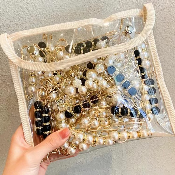 2026 Summer New Pearl Geometric Brooch for Women Alloy Clothing Pin Anti-Exposure Fashion Accessory Waist Cincher